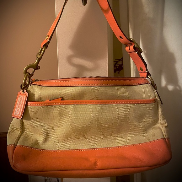 Canvas Salmon & Khaki COACH Shoulder Bag - Picture 3 of 3